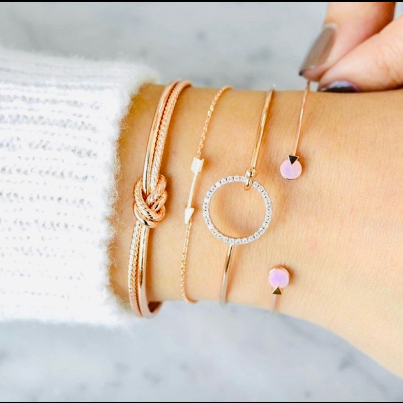 Final Price MarkdownBeautiful Arrow Crystal BangleBracelet 4piece Set 11$